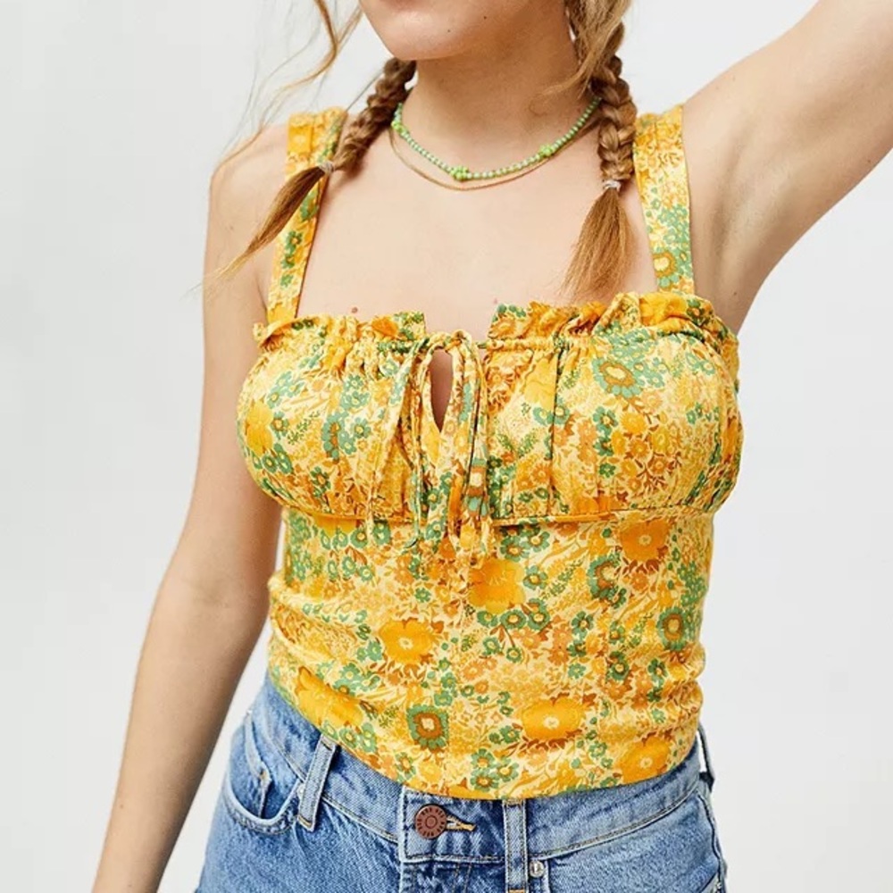 NWT UO Valentina Cropped Bustier Tank 💛